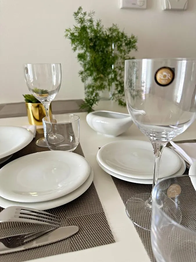 Lejlighed Central/Garibaldi Luxurious Two-Room Apartment. Milano