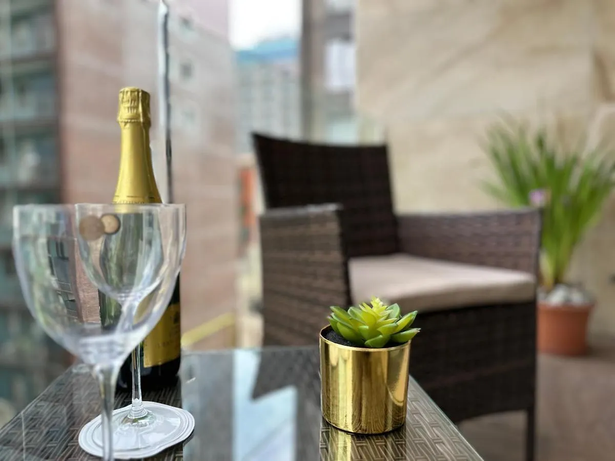 Central/Garibaldi Luxurious Two-Room Apartment. Milano